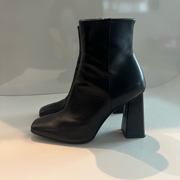 Black leather heeled boots, size 36.5 - Picture 5 of 10